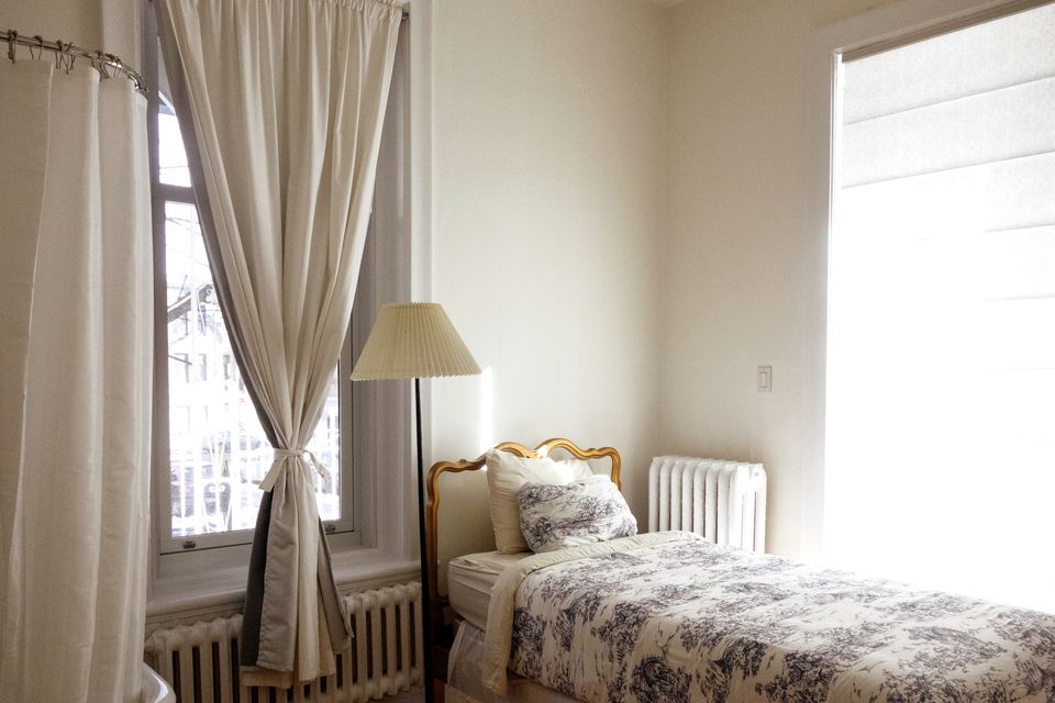 csm_bedroom-690129_b9d15fc603.jpg
